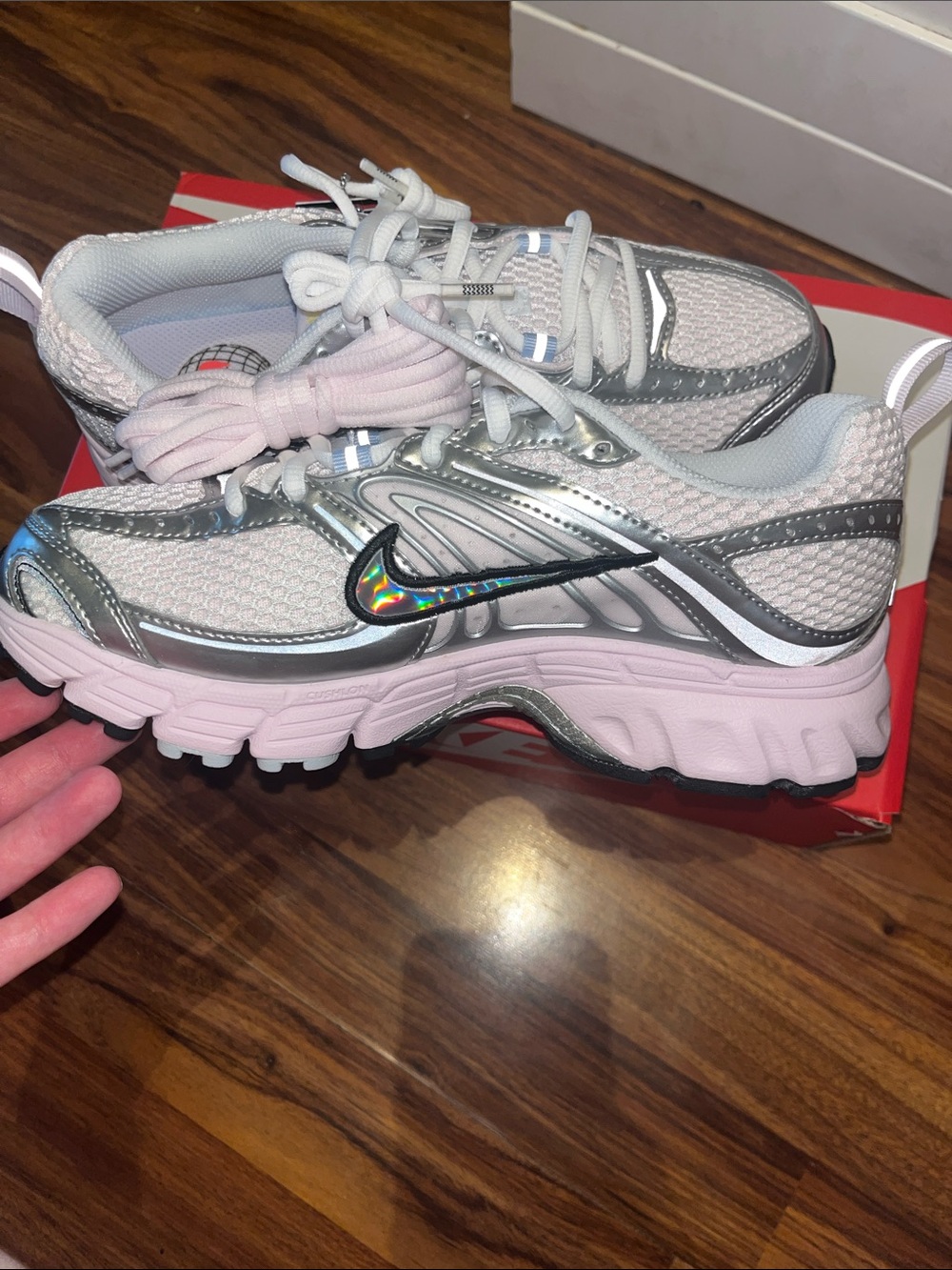 Nike Air Max Moto 2k. Woman’s Size 8. Brand New In Box . Extra Laces. - Picture 3 of 9